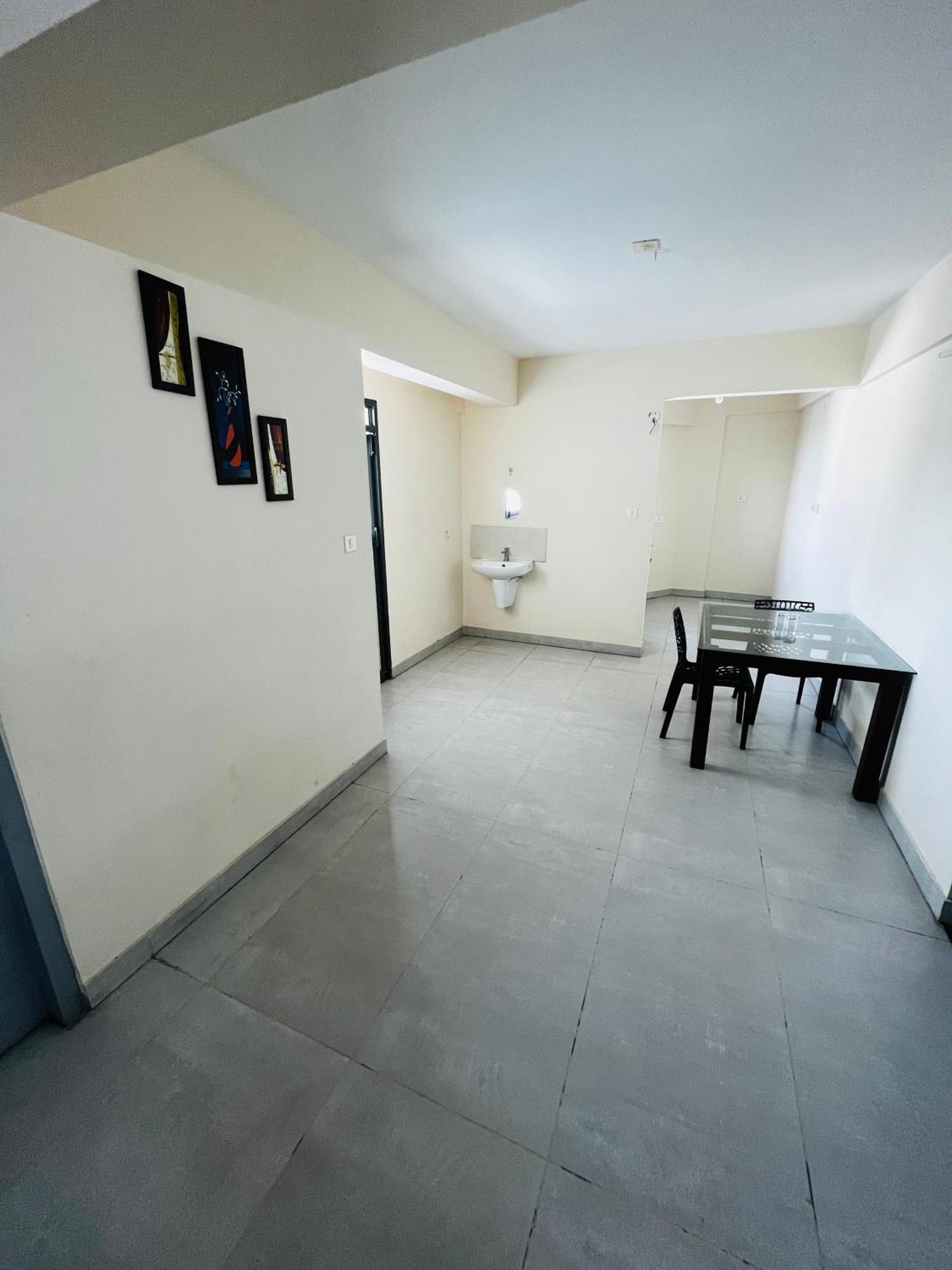 Regal Suites Thiruvananthapuram Kültér fotó